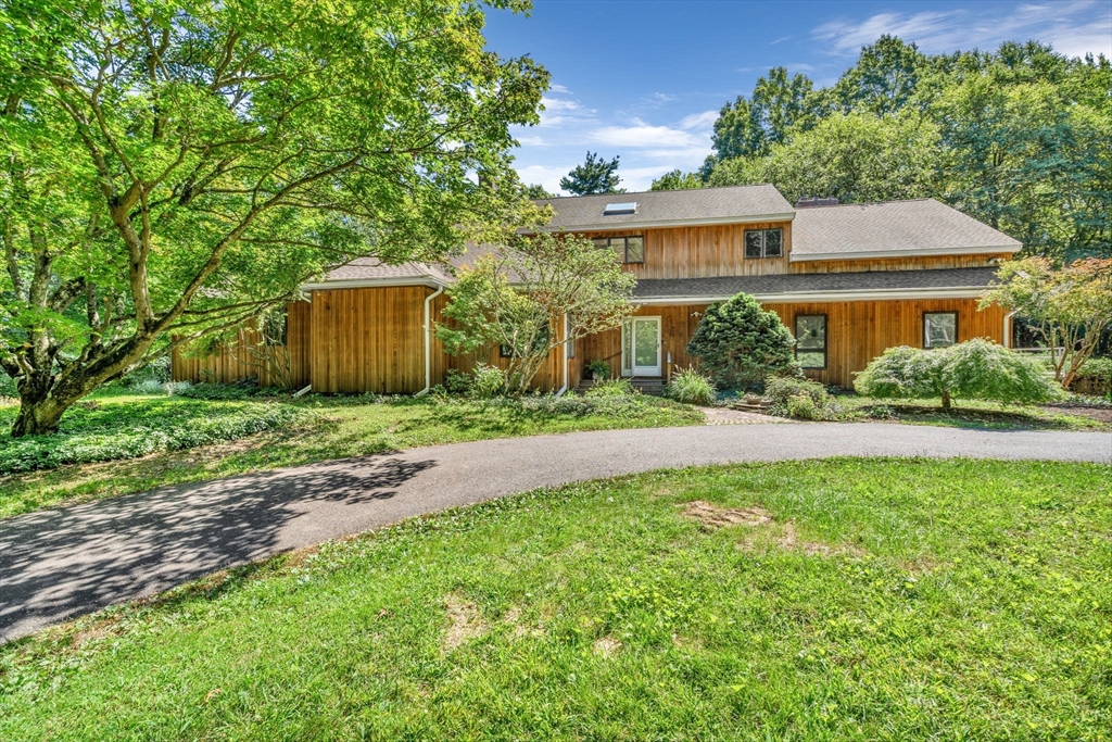 Taylor Rd, Stow, MA 01775