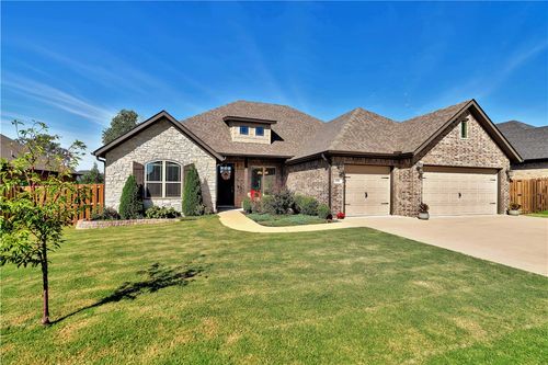 695 Malbec Rd, Tontitown, AR, 72762-5292 | Card Image