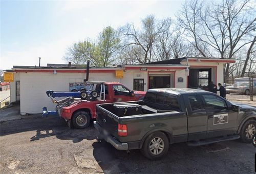 4401 27th St, Kansas City, MO, 64127-4524 | Card Image