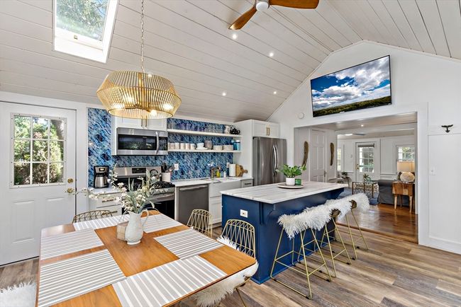 43 Summer St, House other with 3 bedrooms, 3 bathrooms and 4 parking in Yarmouth Port MA | Image 13
