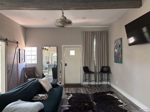 1-339 Pr Mia Ln, Floresville, TX, 78114-6803 | Card Image