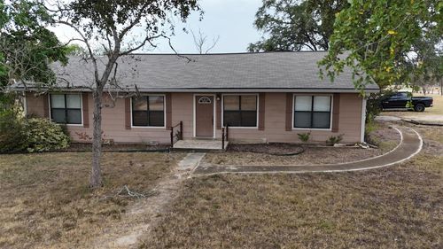 307 5th St, Sutherland Springs, TX, 78161-4774 | Card Image