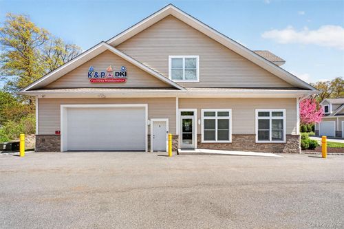 20 Mac Farlane Rd, Wappingers Falls, NY, 12590-4945 | Card Image