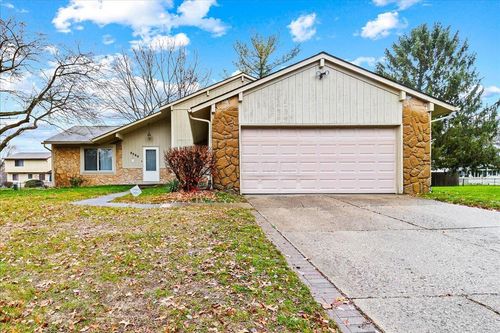 6560 Schenk Ave, Reynoldsburg, OH, 43068-1044 | Card Image