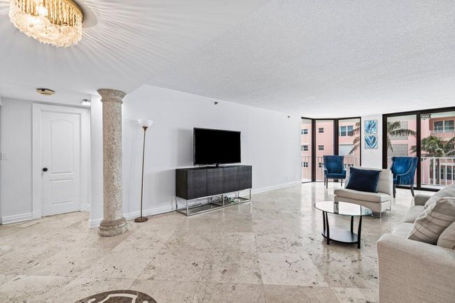APT-304 - 2917 S Ocean Blvd, Condo with 2 bedrooms, 2 bathrooms and null parking in Highland Beach FL | Image 7