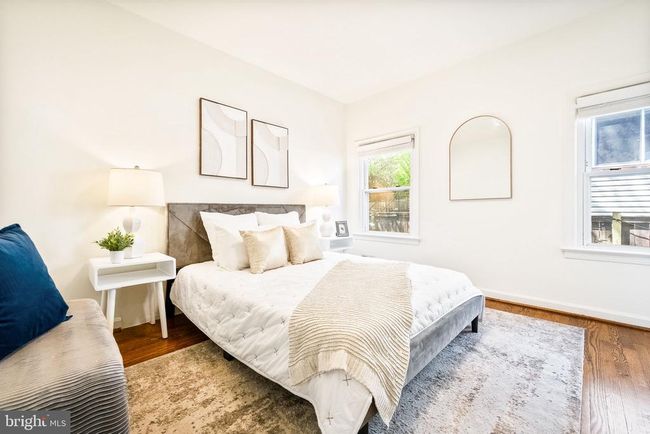 319 Hume Ave, Home with 2 bedrooms, 2 bathrooms and null parking in ALEXANDRIA VA | Image 5