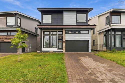 251 Transom Dr, House with 5 bedrooms, 4 bathrooms and 4 parking in Halifax NS | Card Image