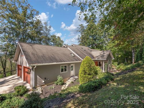 225 Eastmoor Dr, Asheville, NC, 28805-9255 | Card Image