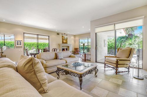 31 Stanford Dr, Rancho Mirage, CA, 92270-3737 | Card Image
