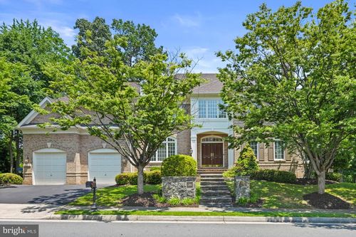 1383 Cameron Heath Dr, Reston, VA, 20194-1454 | Card Image