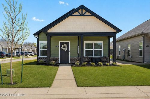 831 Rosemary Ln, La Grange, KY, 40031-7920 | Card Image