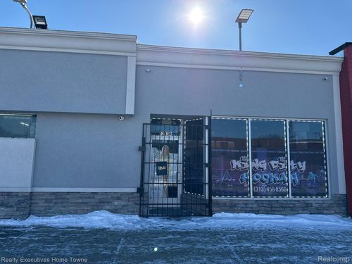 12834 E 7 Mile Rd, Detroit, MI, 48205-2216 | Card Image