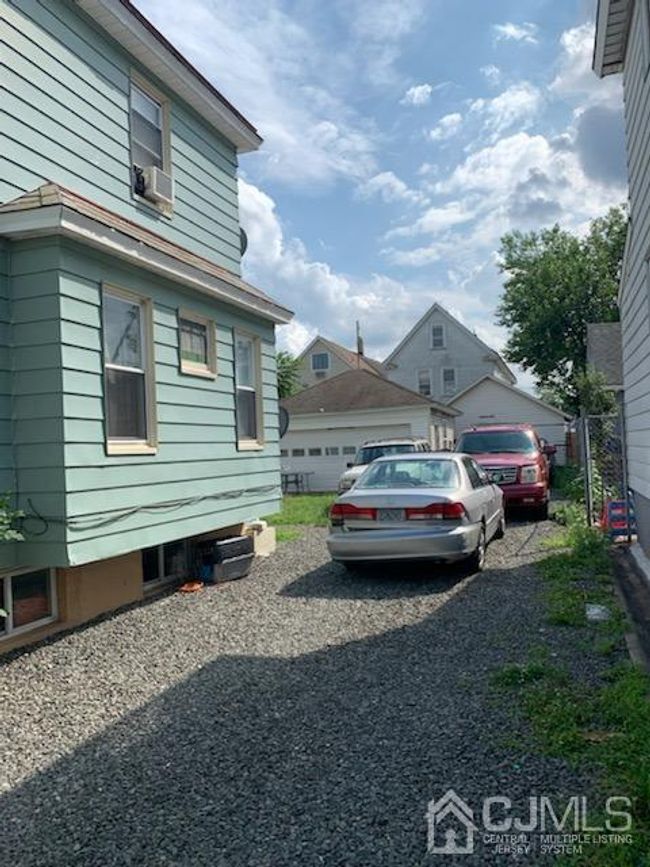 198 Powers Street, Inactive in New Brunswick Zoocasa