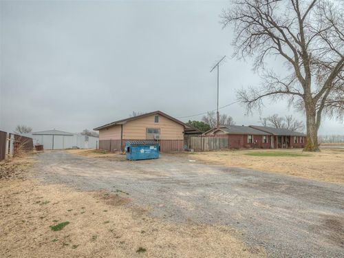 23203 Highway 33, Custer City, OK, 73639-4100 | Card Image