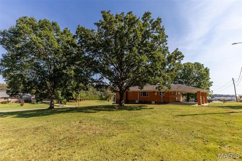 2125 Barron Rd, Poplar Bluff, MO, 63901-1930 | Card Image