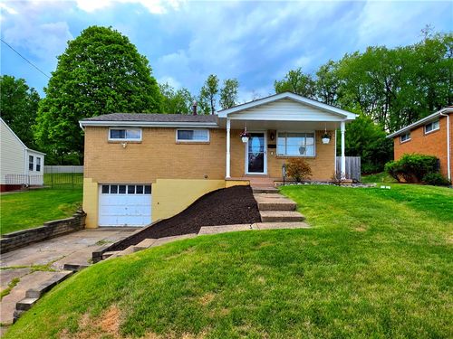 13320 Saint Clair Dr, North Huntingdon, PA, 15642 | Card Image