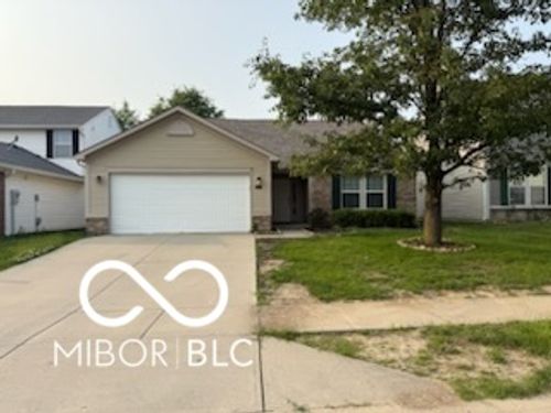 10450 Lookout Ln, Indianapolis, IN, 46234-9855 | Card Image