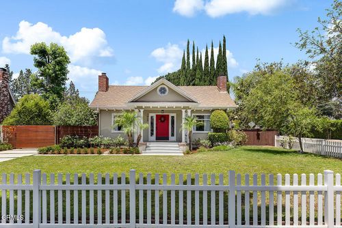 1469 Las Lunas St, Pasadena, CA, 91106-1226 | Card Image