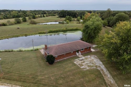 2304 N 1700th Pl, Camp Point, IL, 62320-2100 | Card Image