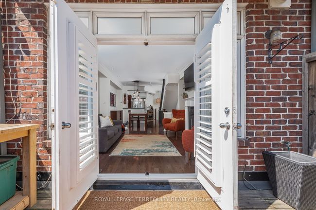 8 - 245 Van Dusen Blvd, House attached with 3 bedrooms, 3 bathrooms and null parking in Etobicoke ON | Image 18