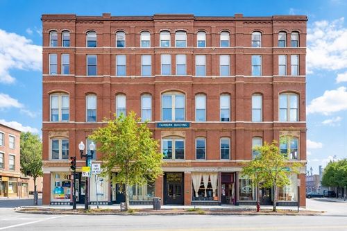 apt-407-10 Kearney Sq, Lowell, MA, 01852-1942 | Card Image