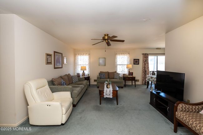 7 Leeds Ct, House other with 3 bedrooms, 2 bathrooms and null parking in Brick NJ | Image 4