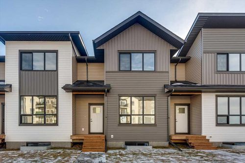 42 Irvin Way, Sylvan Lake, AB, T4S0W2 | Card Image