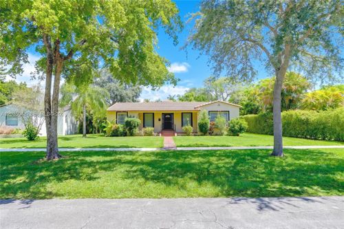 73 Ne 110th St, Miami Shores, FL, 33161-7043 | Card Image