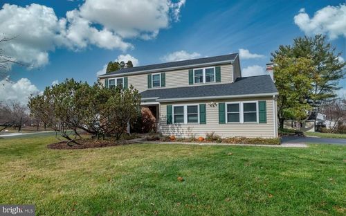 90 Bayberry Ln, Phoenixville, PA, 19460-2708 | Card Image