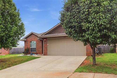 605 Inverleith Cir, Yukon, OK, 73099-7634 | Card Image