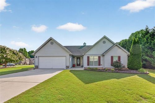 1411 Silvergate Way, Winder, GA, 30680-6102 | Card Image