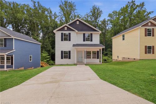 4033 Shamel St, Winston-Salem, NC, 27105-2629 | Card Image