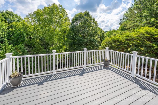 Deck | Image 27