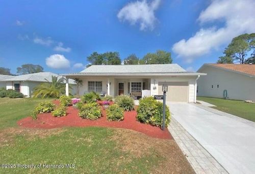 6310 Ocean Pines Ln, Spring Hill, FL, 34606-3538 | Card Image