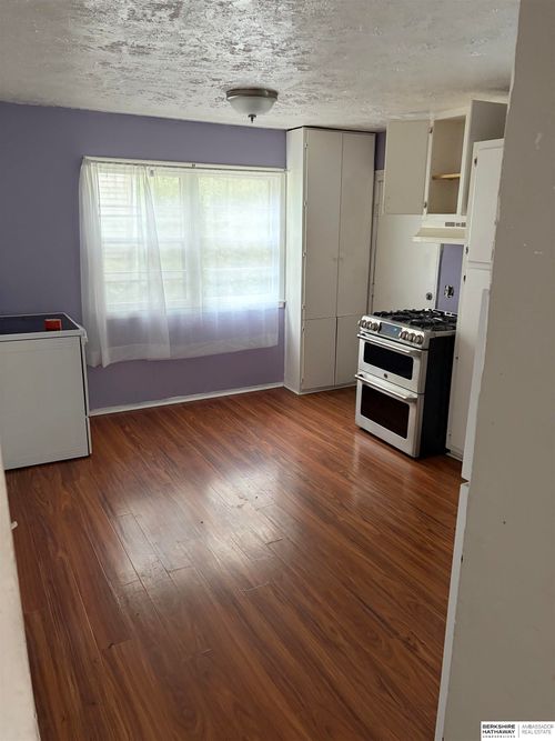 4022 Redick Ave, Omaha, NE, 68112-2969 | Card Image