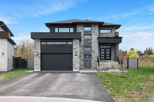 541 Barrage Street, Casselman, ON, K0A1M0 | Card Image