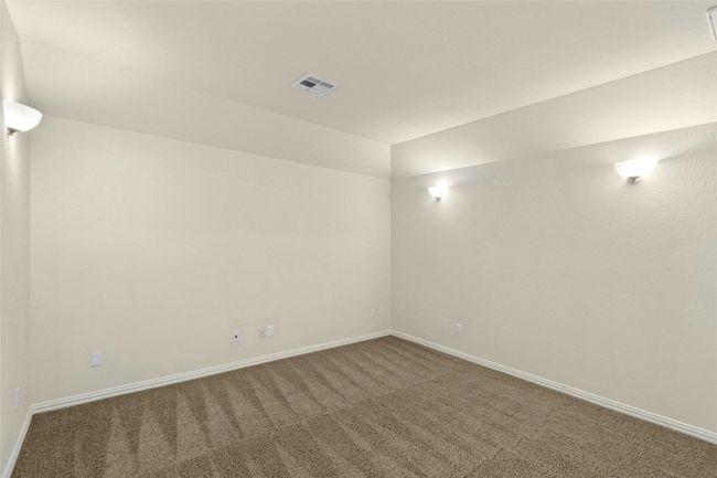 Spare room with carpet and baseboards | Image 29