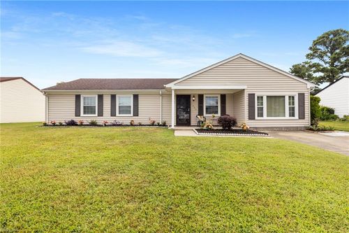 1005 Sean Dr, Chesapeake, VA, 23323-2727 | Card Image