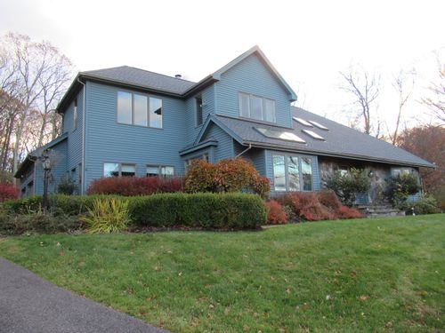 18 Fox Run, Sherman, CT, 06784-1741 | Card Image