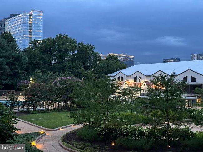 APT-321 - 1800 Old Meadow Rd, Condo with 2 bedrooms, 2 bathrooms and null parking in MCLEAN VA | Image 35