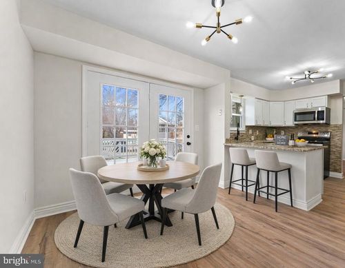 805 Darien Pl, UPPER MARLBORO, MD, 20774-5733 | Card Image