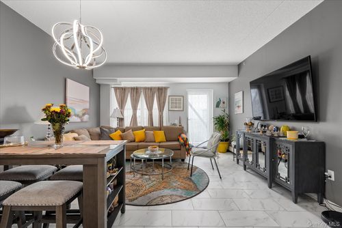 7b-221 Beach 80th St, Rockaway Beach, NY, 11693-2006 | Card Image