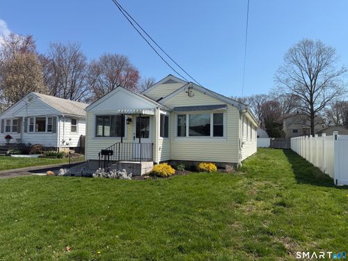 65 Roseville St, Fairfield, CT, 06825-4219 | Card Image