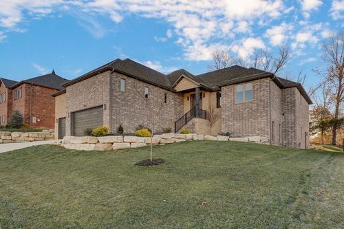 348 W Monarchwood Dr, Nixa, MO, 65714-7947 | Card Image