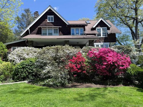 31 Seton Rd, Larchmont, NY, 10538-1517 | Card Image