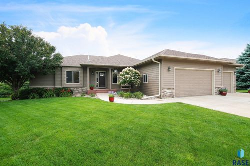 1809 W Ashton Trl, Brandon, SD, 57005-3013 | Card Image