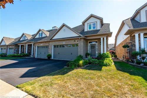 56 Videl Cres N, Saint Catharines, ON, L2W0A3 | Card Image