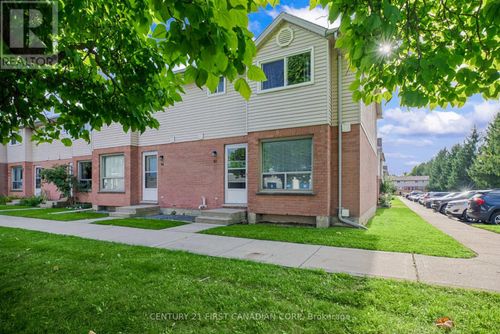 63-595 3rd St, London, ON, N5V4A1 | Card Image