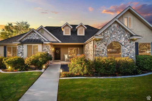 360 W 800 S, Salem, UT, 84653-5611 | Card Image