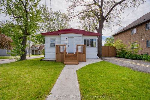 42 Irwin St, London, ON, N6G1C8 | Card Image